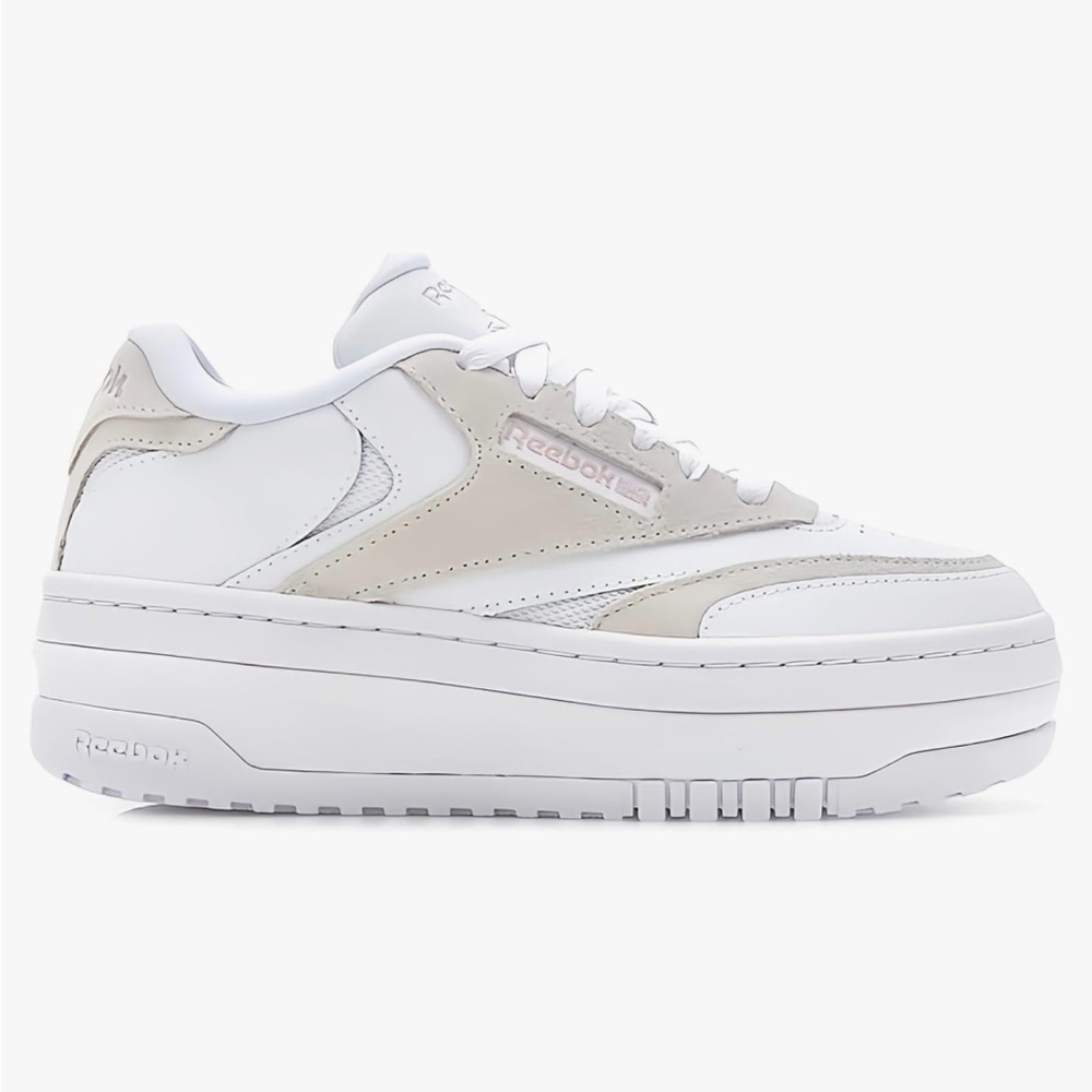 Reebok Size 9 Women’s Club C Extra Sneaker